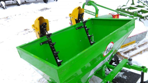 Картофелесажалка Bomet 2х рядная 70\75 (увеличенный бак)