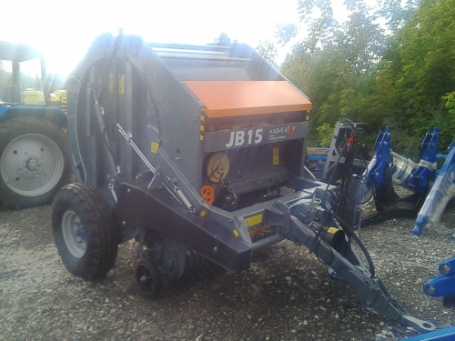 Пресс-подборщик JB15