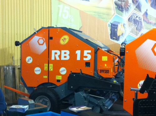 Пресс-подборщик RB15
