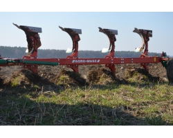 Плуги оборотные PO с болтовой защитой Agromasz