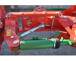 Плуги оборотные PO с рессорной защитой Agromasz